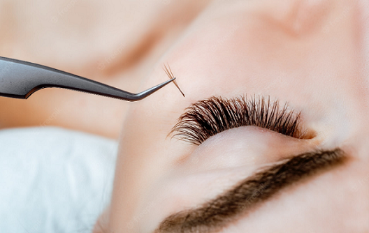 بهترین روش برای ریمو مژه 