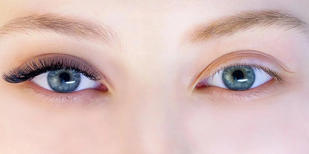 کاشت مژه چشم گربه ای چیست؟